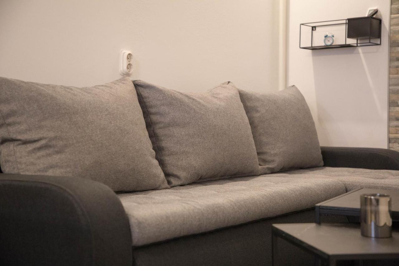 Studio Apartman Suburban Visnjevac Экстерьер фото